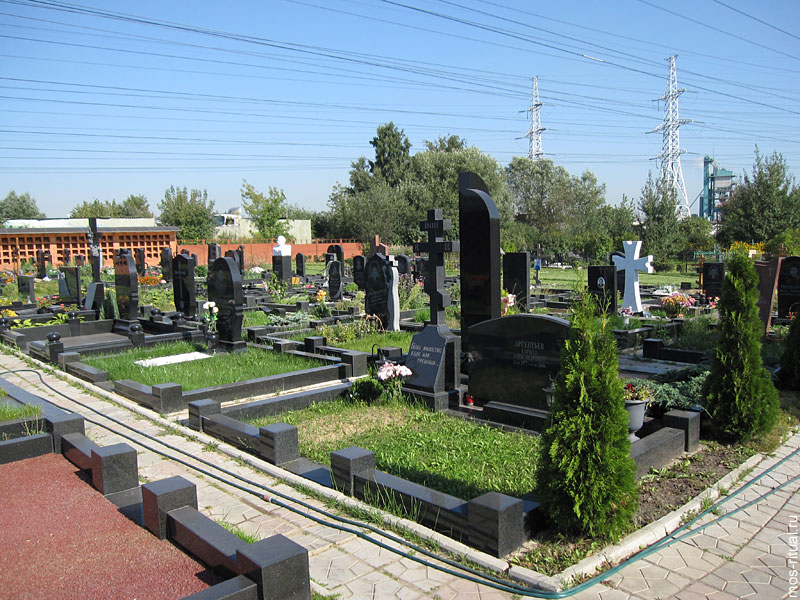 Бусиновское кладбище в Москве
