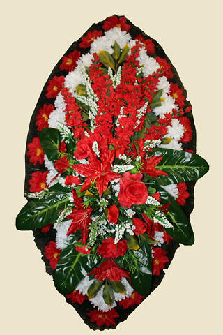 Венок Элит из искусственных красных ромашек, роз и лилий 140 см